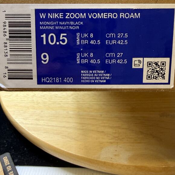 Nike Zoom Vomero Roam Size 10.5W/ 9M HQ2181-400 Midnight Navy/Black Sneakers main image 6